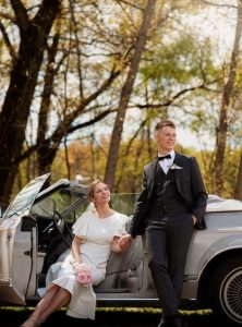 Автомобили Mercedes для свадебного кортежа: почему это идеальный выбор для вашего дня